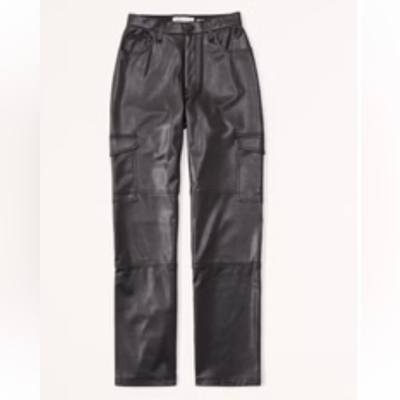 Abercrombie and Fitch Curve Love Vegan Leather Cargo 90s Relaxed Pants Size 14 - Picture 1 of 5
